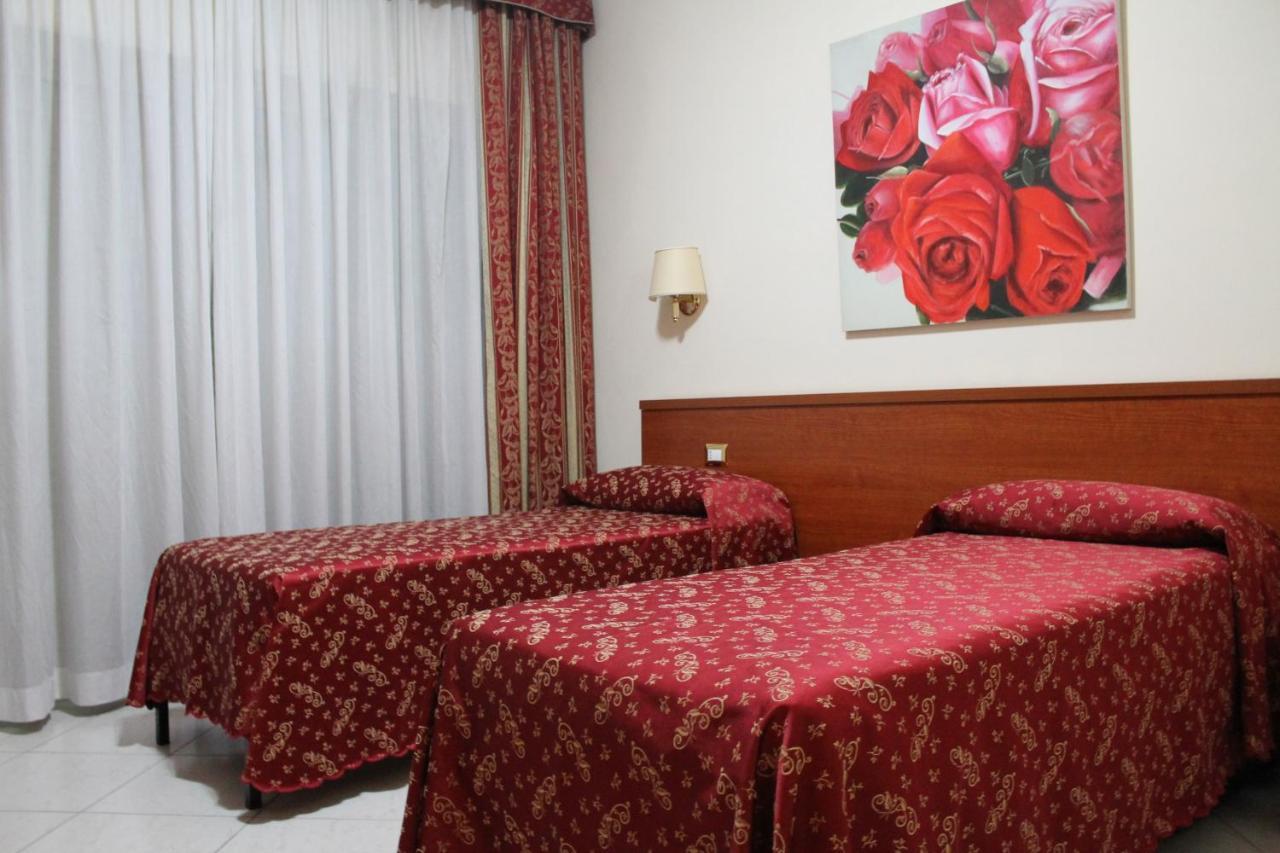 Hotel Vitti Рим Экстерьер фото