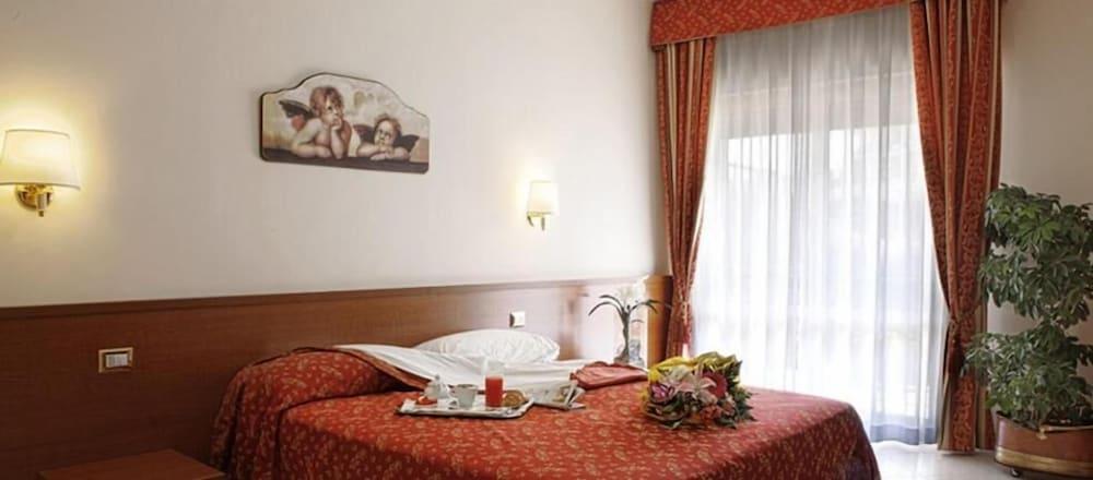 Hotel Vitti Рим Экстерьер фото
